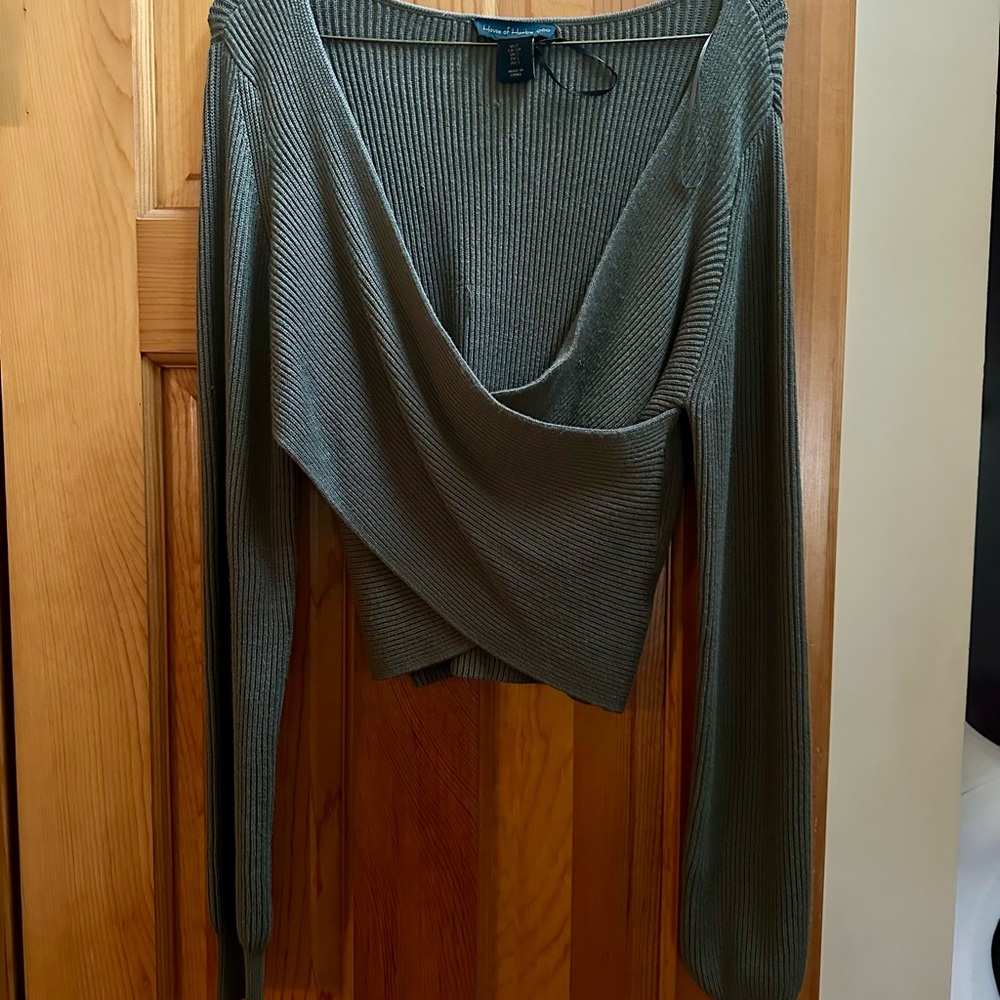 House of Harlow 1960 Olive Green Sweater